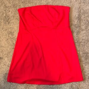 Chic Strapless Red Dress